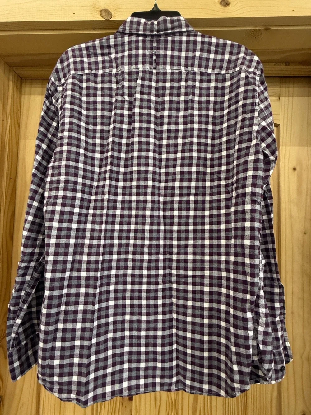 Banana Republic Men’s Purple and White Plaid Button-Down Shirt
